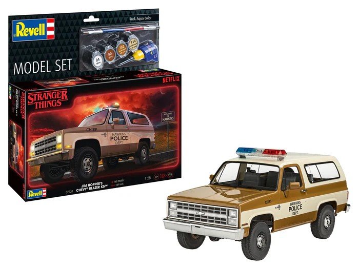 Maquette Stranger Things Chevrolet K5 Blazer Model Kit 1/25